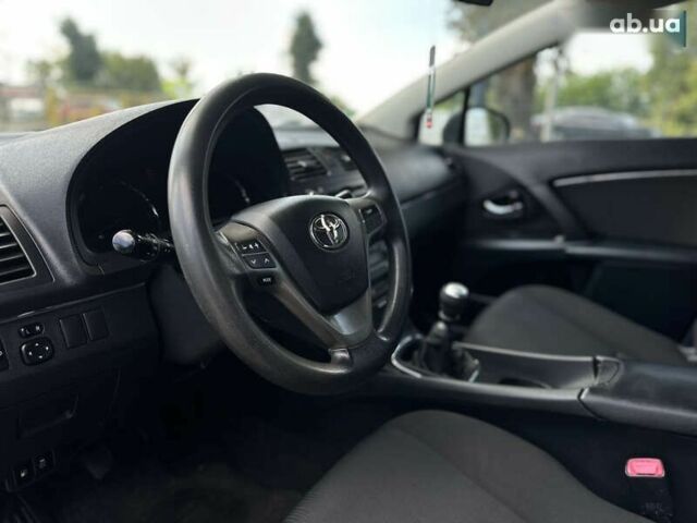 Тойота Авенсис, объемом двигателя 1.6 л и пробегом 272 тыс. км за 8500 $, фото 24 на Automoto.ua