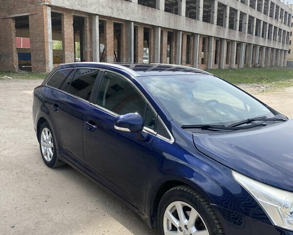 Тойота Авенсіс, об'ємом двигуна 2 л та пробігом 307 тис. км за 8400 $, фото 2 на Automoto.ua