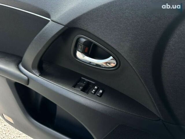 Тойота Авенсис, объемом двигателя 1.6 л и пробегом 272 тыс. км за 8500 $, фото 28 на Automoto.ua