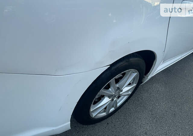 Тойота Авенсіс, об'ємом двигуна 2.23 л та пробігом 302 тис. км за 7700 $, фото 52 на Automoto.ua