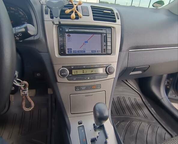 Тойота Авенсис, объемом двигателя 2.2 л и пробегом 230 тыс. км за 8500 $, фото 27 на Automoto.ua