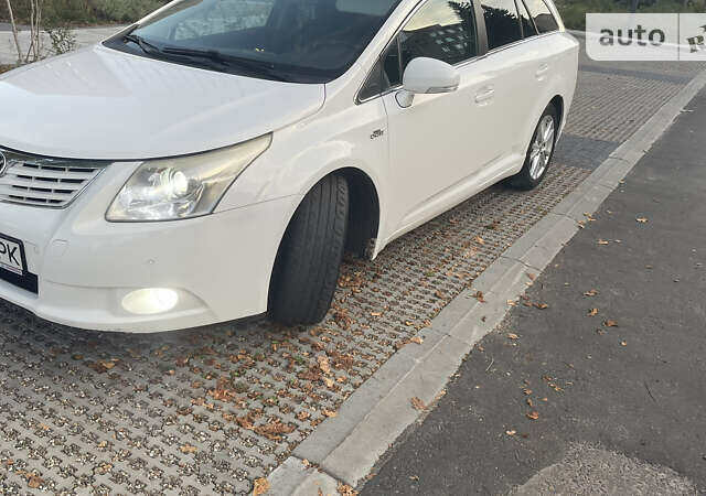 Тойота Авенсіс, об'ємом двигуна 2.23 л та пробігом 302 тис. км за 7700 $, фото 13 на Automoto.ua