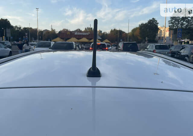 Тойота Авенсіс, об'ємом двигуна 2.23 л та пробігом 302 тис. км за 7700 $, фото 18 на Automoto.ua