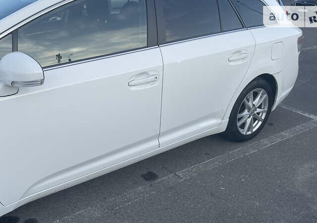 Тойота Авенсіс, об'ємом двигуна 2.23 л та пробігом 302 тис. км за 7700 $, фото 29 на Automoto.ua