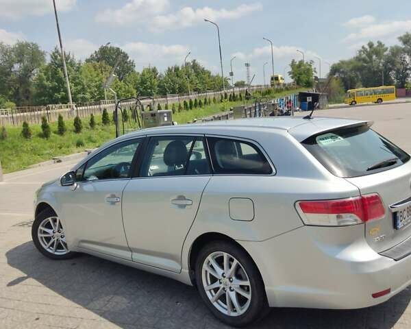 Тойота Авенсіс, об'ємом двигуна 2 л та пробігом 230 тис. км за 9450 $, фото 10 на Automoto.ua