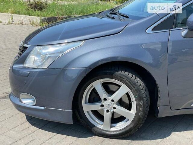 Тойота Авенсіс, об'ємом двигуна 2.2 л та пробігом 203 тис. км за 10990 $, фото 8 на Automoto.ua