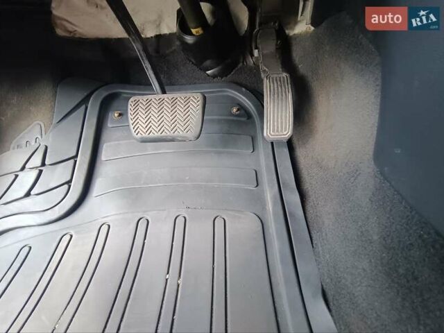 Тойота Авенсис, объемом двигателя 2.2 л и пробегом 230 тыс. км за 8500 $, фото 25 на Automoto.ua