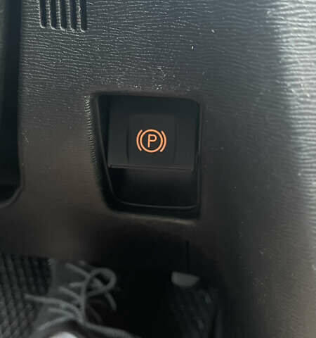 Тойота Авенсіс, об'ємом двигуна 2.23 л та пробігом 302 тис. км за 7700 $, фото 10 на Automoto.ua