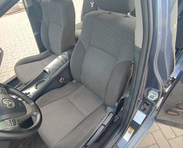 Тойота Авенсис, объемом двигателя 2.2 л и пробегом 230 тыс. км за 8500 $, фото 22 на Automoto.ua