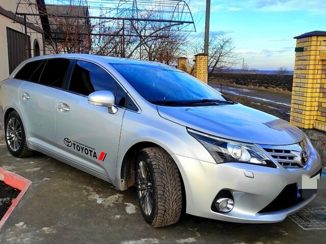 Тойота Авенсіс, об'ємом двигуна 2 л та пробігом 270 тис. км за 11300 $, фото 2 на Automoto.ua