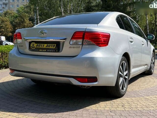 Тойота Авенсіс, об'ємом двигуна 2 л та пробігом 198 тис. км за 11650 $, фото 6 на Automoto.ua