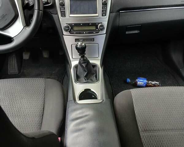 Тойота Авенсис, объемом двигателя 2.23 л и пробегом 277 тыс. км за 8999 $, фото 5 на Automoto.ua