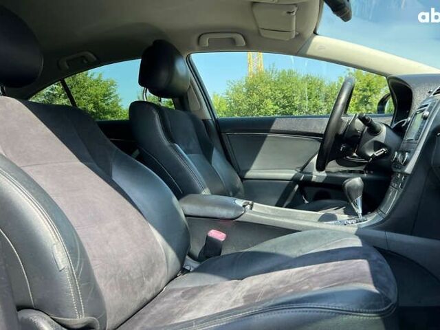 Тойота Авенсіс, об'ємом двигуна 2 л та пробігом 198 тис. км за 11650 $, фото 15 на Automoto.ua