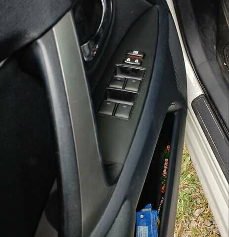 Тойота Авенсис, объемом двигателя 2.23 л и пробегом 277 тыс. км за 8999 $, фото 3 на Automoto.ua