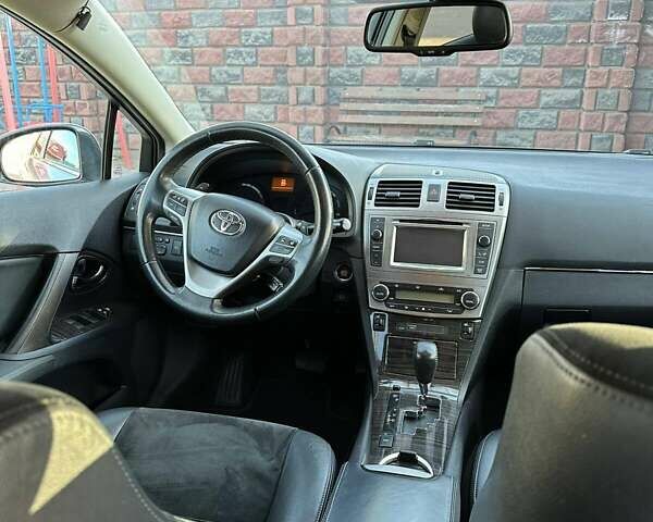 Тойота Авенсис, объемом двигателя 2.2 л и пробегом 180 тыс. км за 10600 $, фото 1 на Automoto.ua