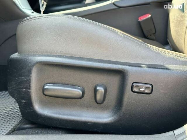 Тойота Авенсіс, об'ємом двигуна 0 л та пробігом 220 тис. км за 9490 $, фото 15 на Automoto.ua