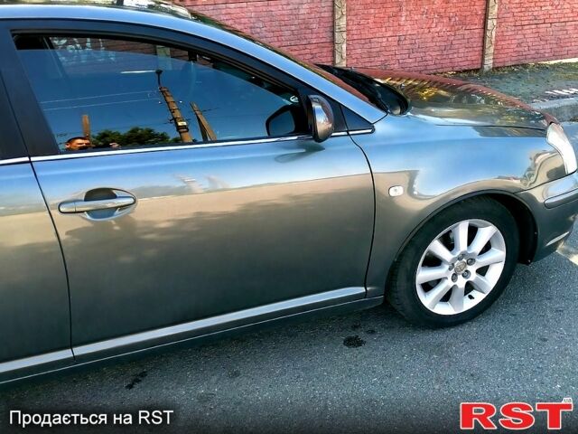 Тойота Авенсис, объемом двигателя 1.8 л и пробегом 289 тыс. км за 5550 $, фото 1 на Automoto.ua