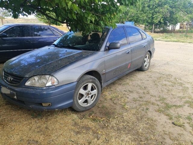 Серый Тойота Авенсис, объемом двигателя 2 л и пробегом 350 тыс. км за 2400 $, фото 6 на Automoto.ua