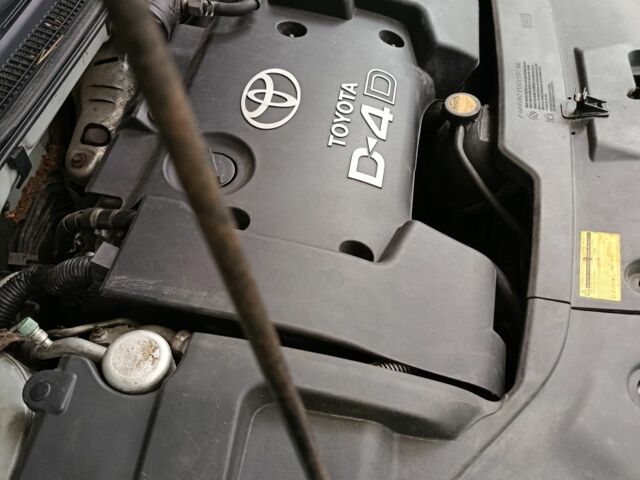 Серый Тойота Авенсис, объемом двигателя 2 л и пробегом 470 тыс. км за 5000 $, фото 5 на Automoto.ua