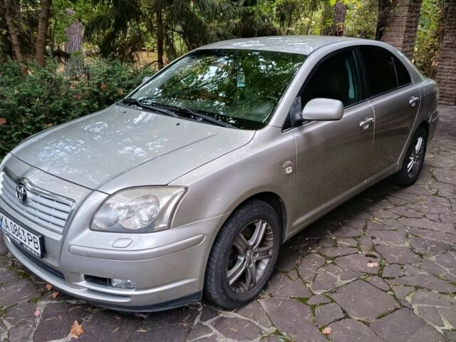 Серый Тойота Авенсис, объемом двигателя 2 л и пробегом 470 тыс. км за 5000 $, фото 4 на Automoto.ua