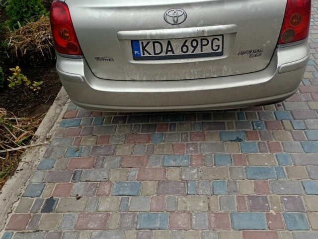 Серый Тойота Авенсис, объемом двигателя 0 л и пробегом 11 тыс. км за 1550 $, фото 1 на Automoto.ua