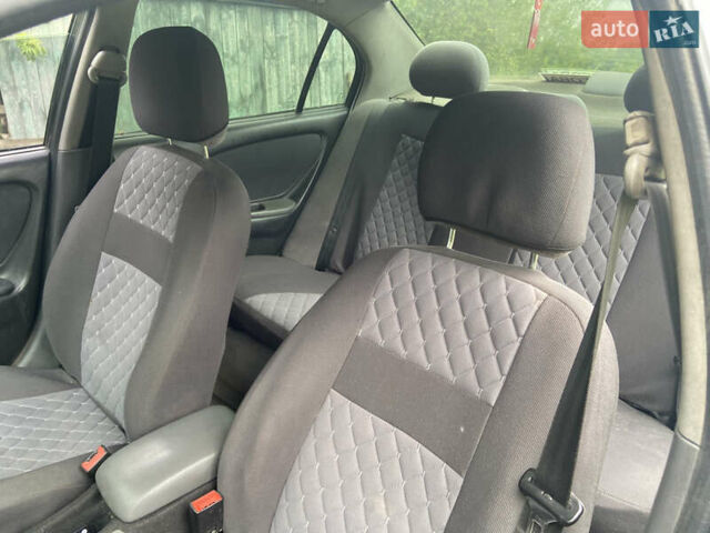 Серый Тойота Авенсис, объемом двигателя 1.8 л и пробегом 393 тыс. км за 3501 $, фото 15 на Automoto.ua