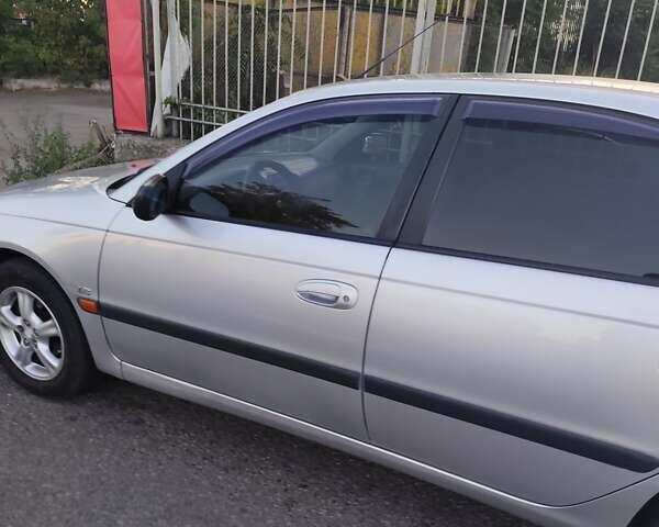 Серый Тойота Авенсис, объемом двигателя 1.76 л и пробегом 350 тыс. км за 3499 $, фото 5 на Automoto.ua