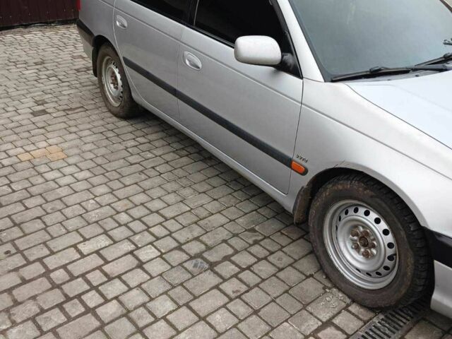 Серый Тойота Авенсис, объемом двигателя 2 л и пробегом 376 тыс. км за 2610 $, фото 6 на Automoto.ua