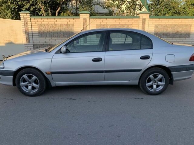 Серый Тойота Авенсис, объемом двигателя 1.8 л и пробегом 217 тыс. км за 3800 $, фото 5 на Automoto.ua