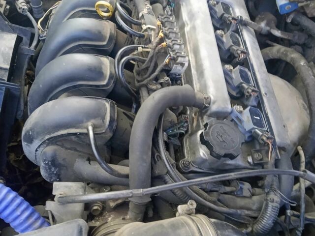 Сірий Тойота Авенсіс, об'ємом двигуна 1.8 л та пробігом 250 тис. км за 4100 $, фото 3 на Automoto.ua