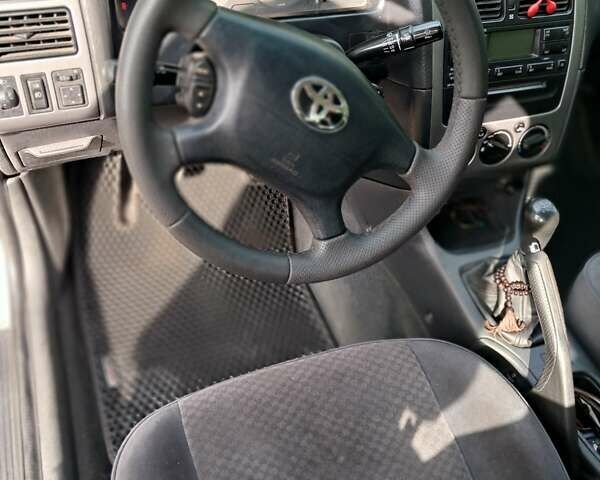 Сірий Тойота Авенсіс, об'ємом двигуна 1.79 л та пробігом 260 тис. км за 2800 $, фото 16 на Automoto.ua