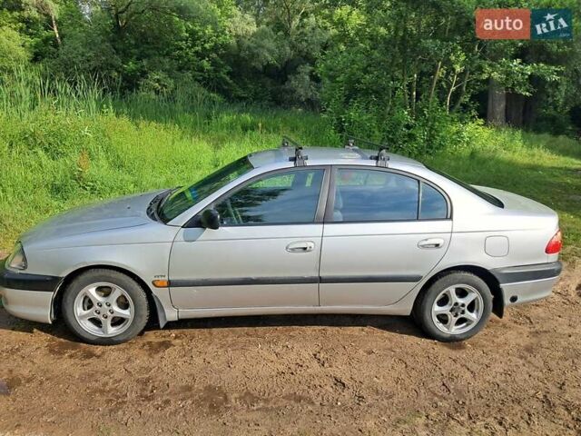 Сірий Тойота Авенсіс, об'ємом двигуна 1.79 л та пробігом 260 тис. км за 2800 $, фото 3 на Automoto.ua