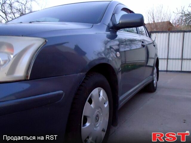 Серый Тойота Авенсис, объемом двигателя 1.6 л и пробегом 312 тыс. км за 5000 $, фото 7 на Automoto.ua