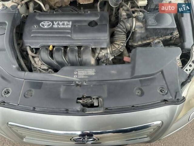 Серый Тойота Авенсис, объемом двигателя 1.8 л и пробегом 266 тыс. км за 5000 $, фото 5 на Automoto.ua