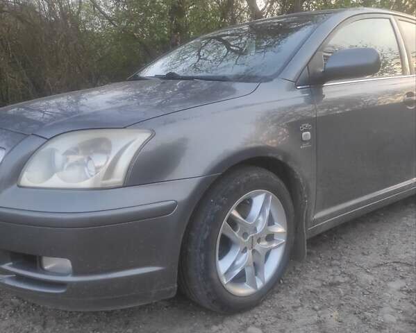 Серый Тойота Авенсис, объемом двигателя 2 л и пробегом 271 тыс. км за 4850 $, фото 5 на Automoto.ua