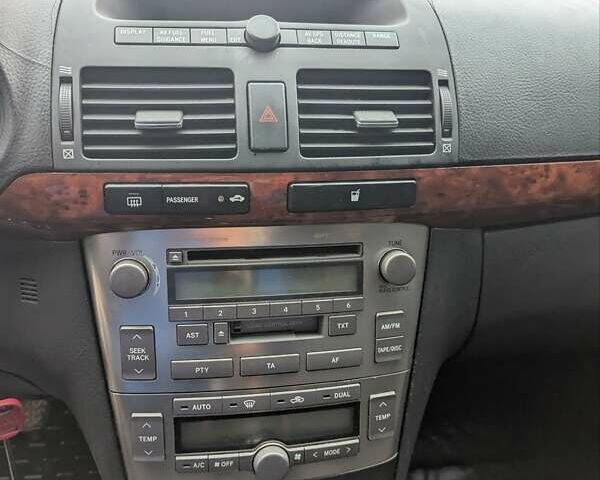 Сірий Тойота Авенсіс, об'ємом двигуна 2 л та пробігом 390 тис. км за 4500 $, фото 7 на Automoto.ua