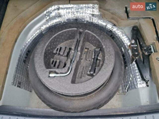 Серый Тойота Авенсис, объемом двигателя 1.8 л и пробегом 230 тыс. км за 5200 $, фото 42 на Automoto.ua