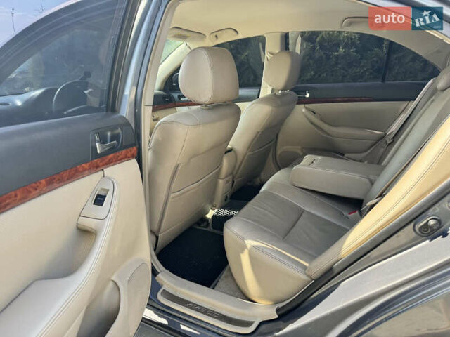 Серый Тойота Авенсис, объемом двигателя 2 л и пробегом 260 тыс. км за 4999 $, фото 19 на Automoto.ua