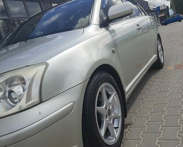 Сірий Тойота Авенсіс, об'ємом двигуна 2 л та пробігом 200 тис. км за 6550 $, фото 7 на Automoto.ua