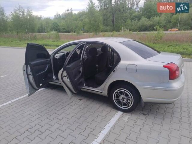 Серый Тойота Авенсис, объемом двигателя 1.79 л и пробегом 298 тыс. км за 5100 $, фото 40 на Automoto.ua