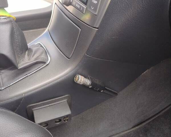 Серый Тойота Авенсис, объемом двигателя 1.79 л и пробегом 298 тыс. км за 5100 $, фото 22 на Automoto.ua