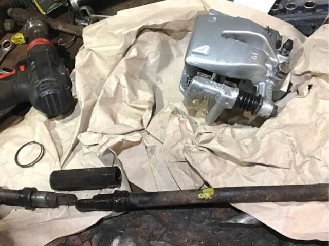 Серый Тойота Авенсис, объемом двигателя 2 л и пробегом 3 тыс. км за 5267 $, фото 6 на Automoto.ua