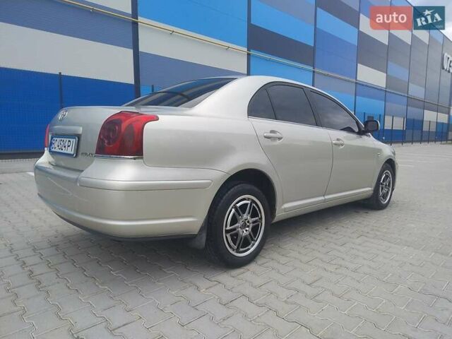 Серый Тойота Авенсис, объемом двигателя 1.79 л и пробегом 298 тыс. км за 5100 $, фото 3 на Automoto.ua