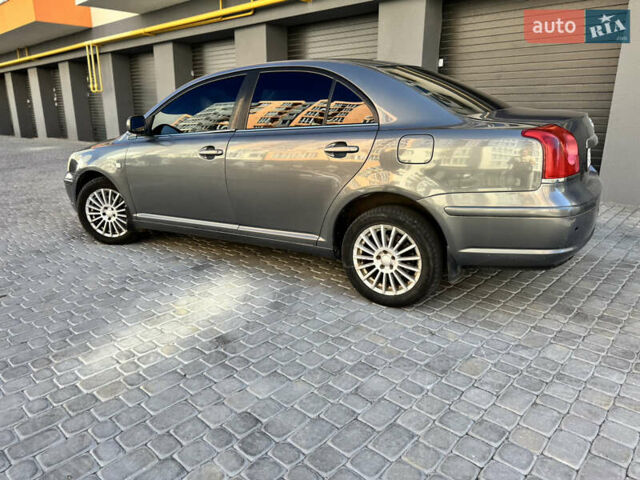 Серый Тойота Авенсис, объемом двигателя 2 л и пробегом 260 тыс. км за 5200 $, фото 10 на Automoto.ua