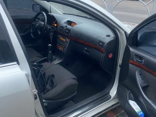 Сірий Тойота Авенсіс, об'ємом двигуна 2 л та пробігом 370 тис. км за 5000 $, фото 7 на Automoto.ua