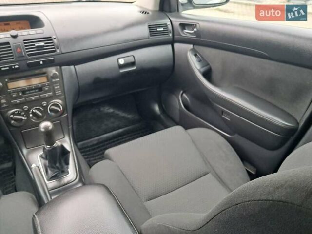 Серый Тойота Авенсис, объемом двигателя 1.8 л и пробегом 230 тыс. км за 5200 $, фото 54 на Automoto.ua