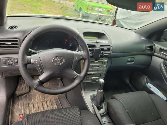 Сірий Тойота Авенсіс, об'ємом двигуна 1.8 л та пробігом 200 тис. км за 3500 $, фото 12 на Automoto.ua