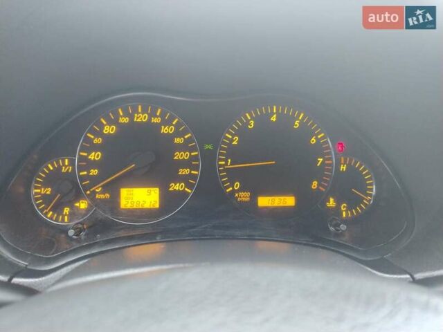 Серый Тойота Авенсис, объемом двигателя 1.79 л и пробегом 298 тыс. км за 5100 $, фото 26 на Automoto.ua