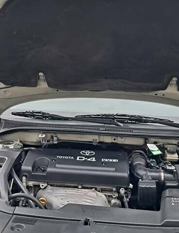 Серый Тойота Авенсис, объемом двигателя 2 л и пробегом 243 тыс. км за 5999 $, фото 16 на Automoto.ua