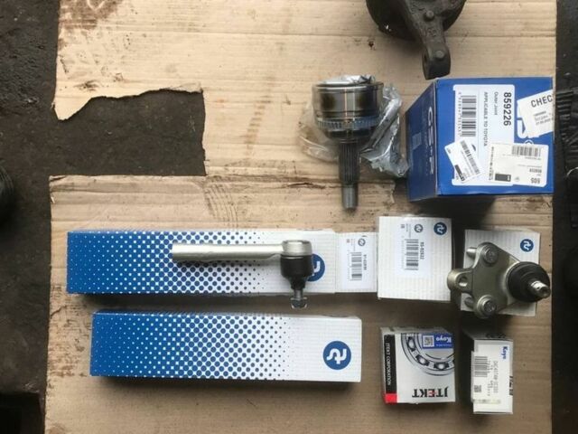 Серый Тойота Авенсис, объемом двигателя 2 л и пробегом 3 тыс. км за 5267 $, фото 9 на Automoto.ua